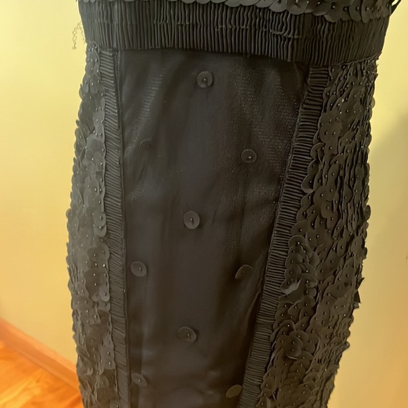 St. John Couture Black dress with micro hand sewn dots sized 4 - Picture 3 of 11